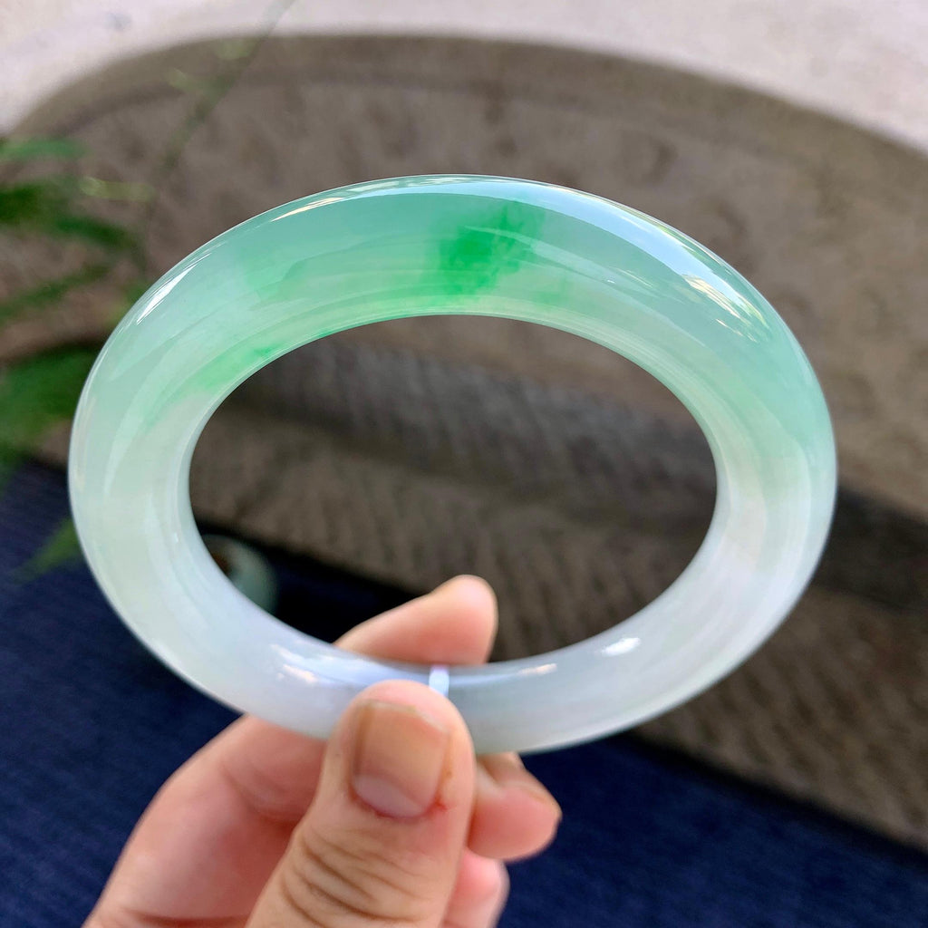 糯冰种飘绿圆条手镯（58.4mm）（yc243440）