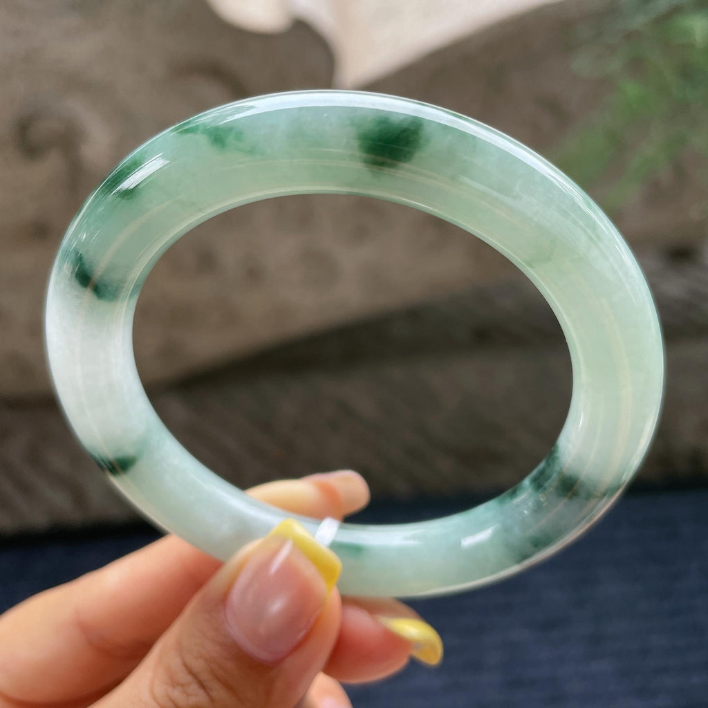 细糯种飘花圆条手镯56.4圈      天然缅甸A货翡翠（yc381945）