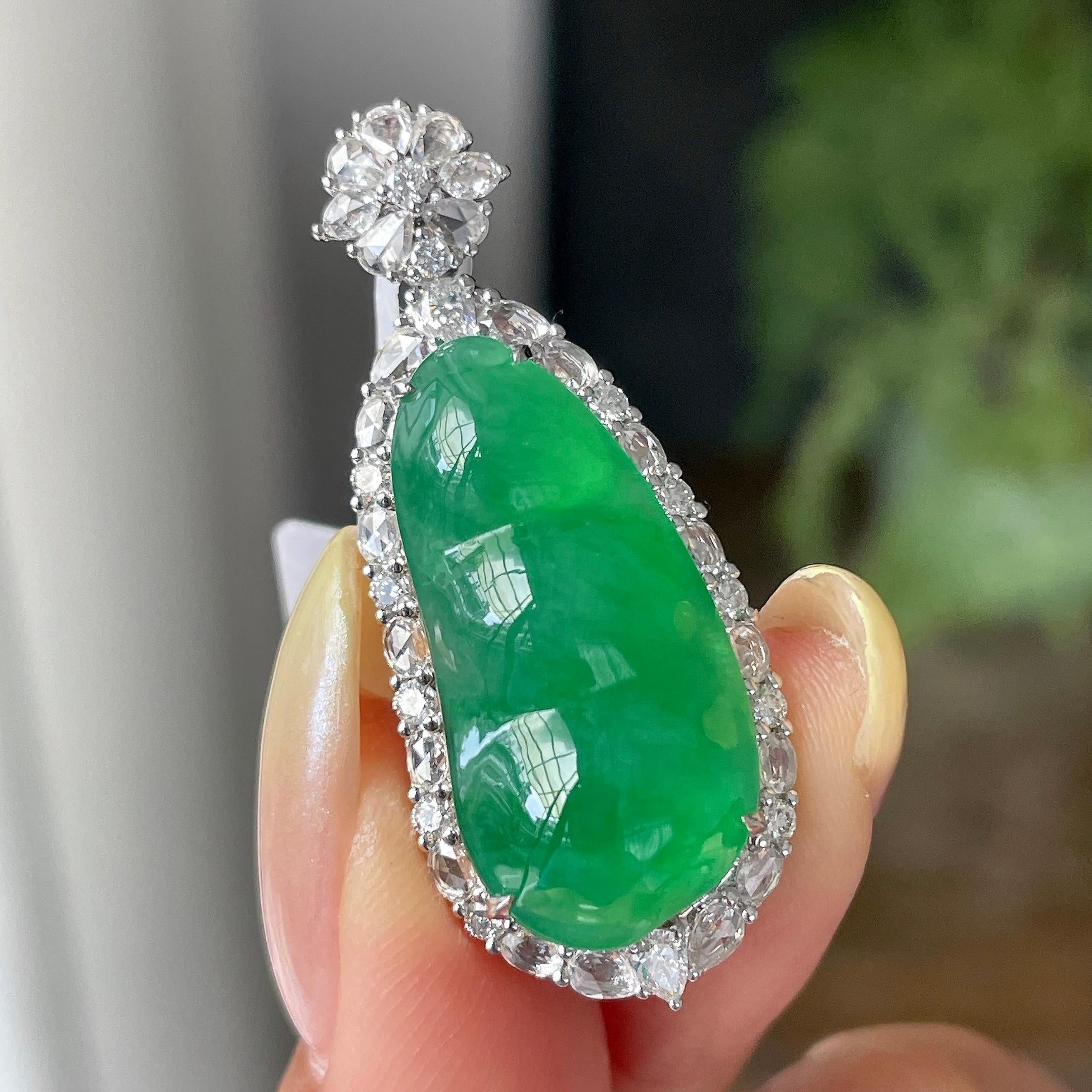 18k金镶糯冰种满绿福豆吊坠          天然缅甸A货翡翠（yc457075）