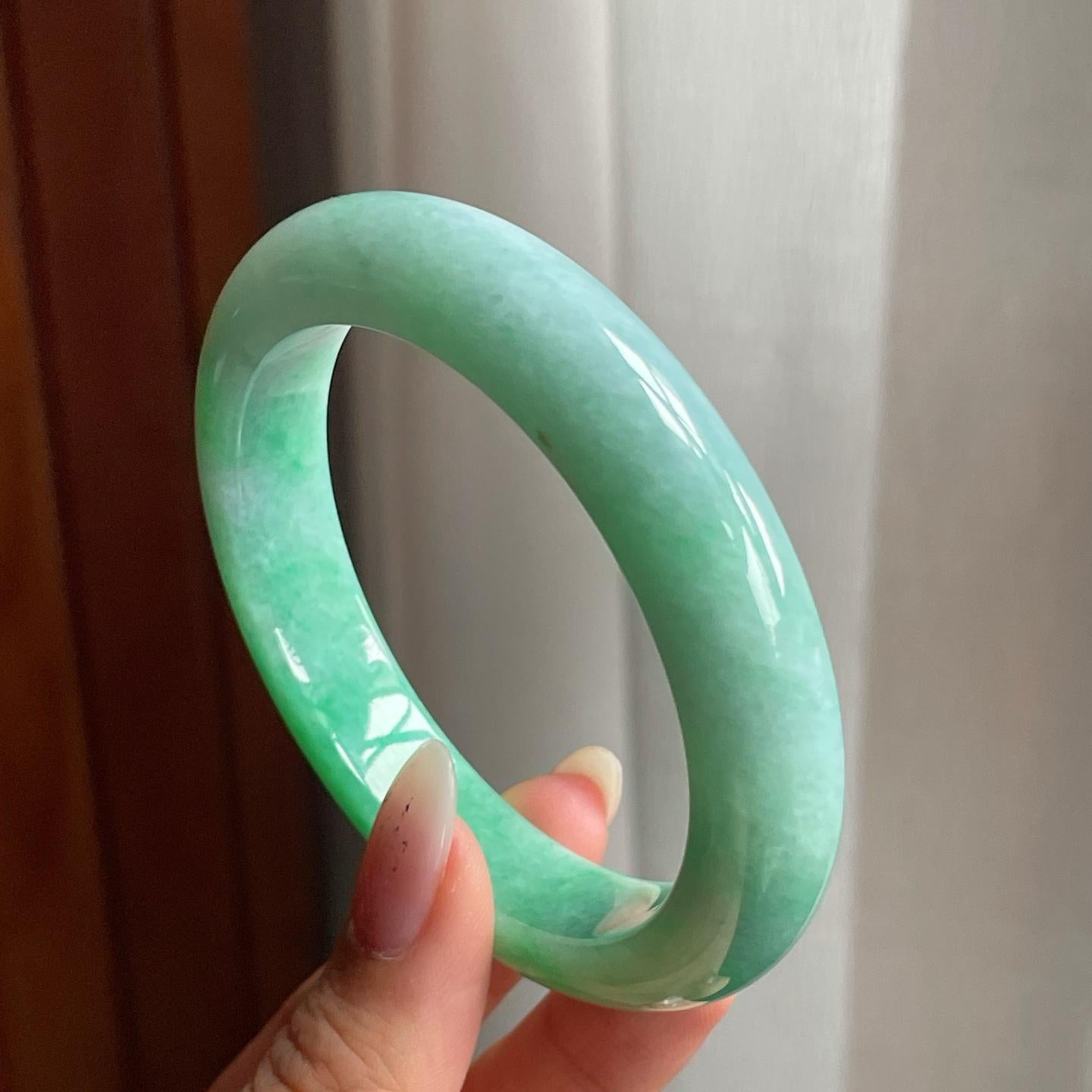 糯冰种带色翡翠平安镯（56mm）（yc207393）