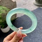 糯冰种晴水飘花圆条手镯（58.3mm）（yc196527）