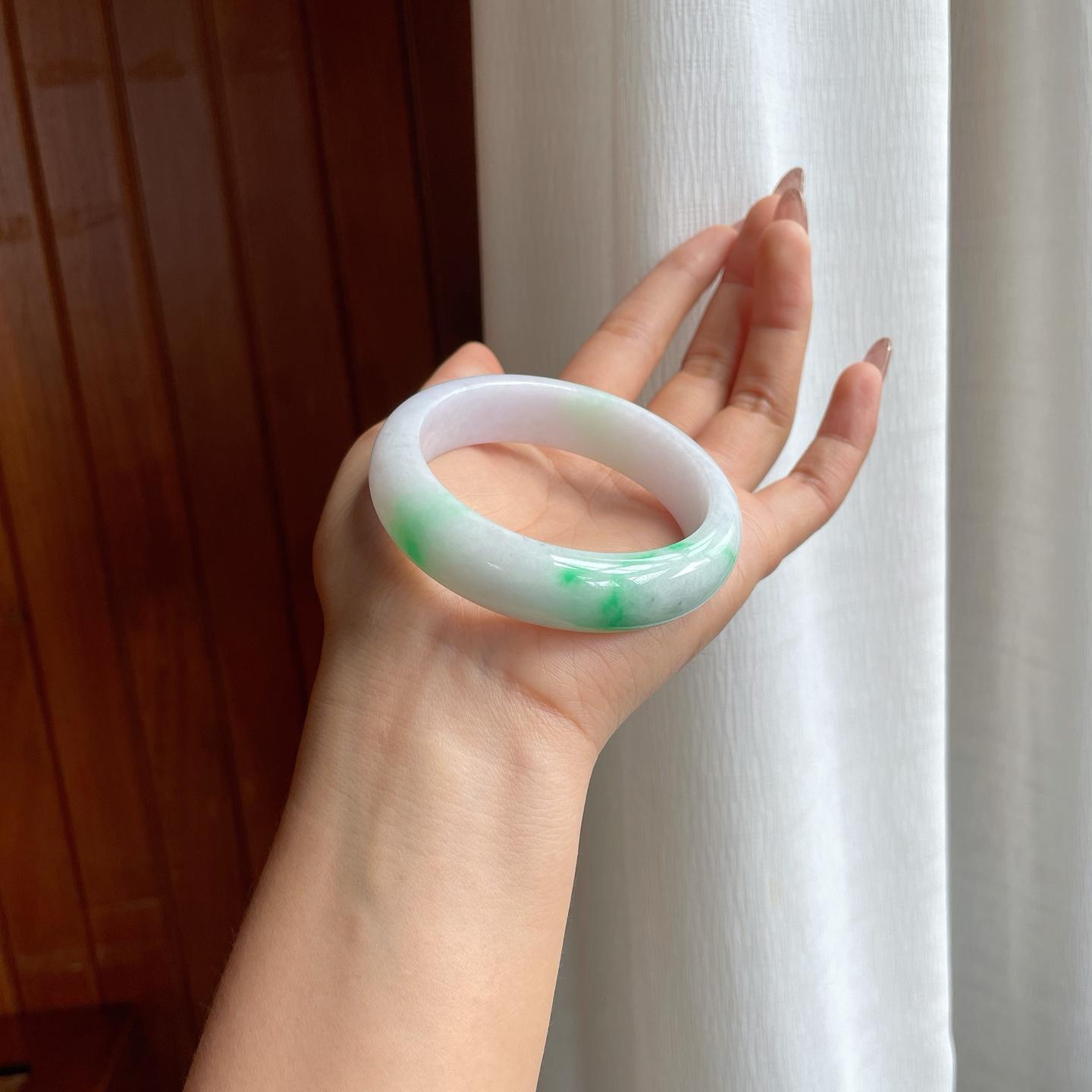 糯冰白底青翡翠平安镯（56mm）（yc361777）