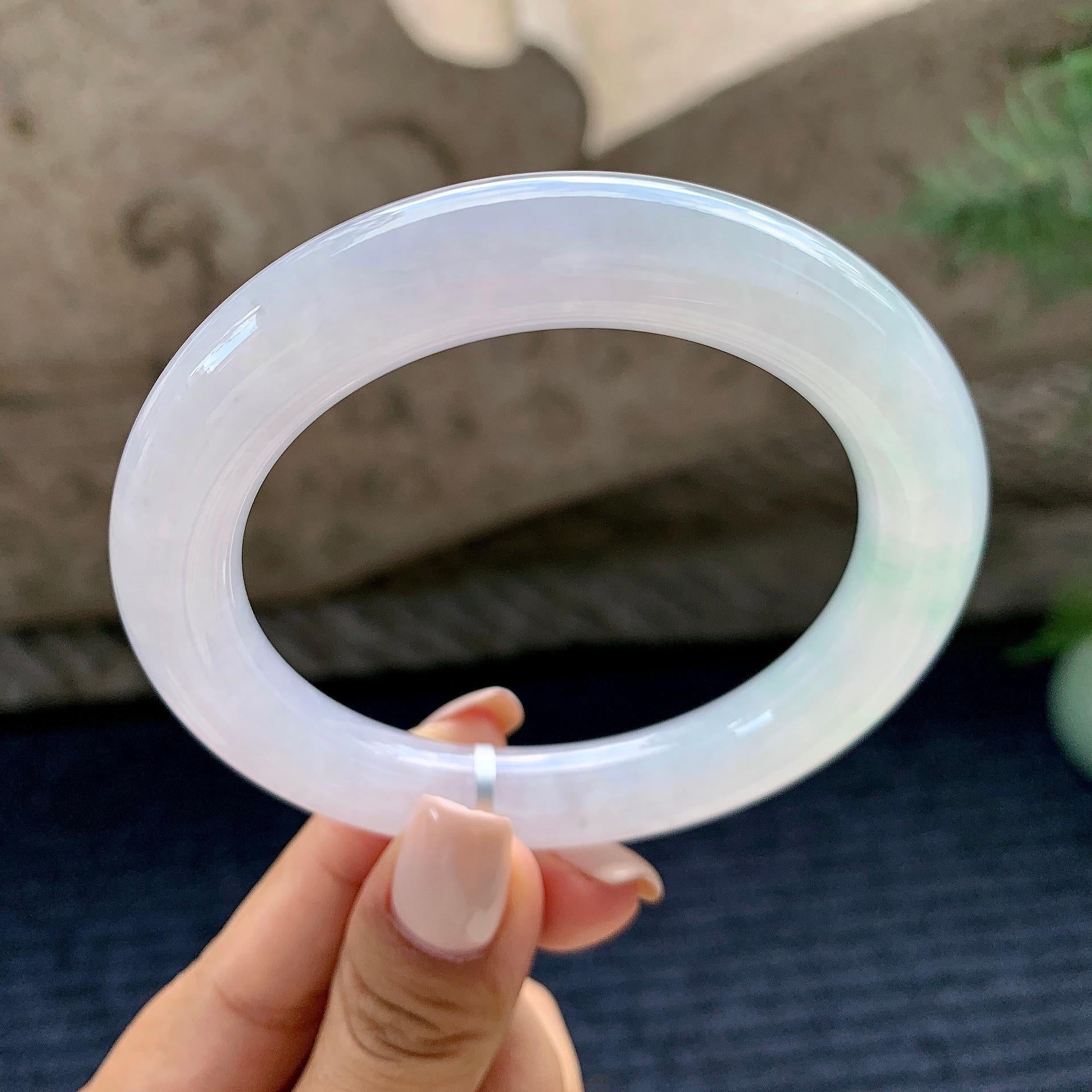 细糯种淡紫罗兰飘绿圆条手镯（57.6mm）（yc226055）