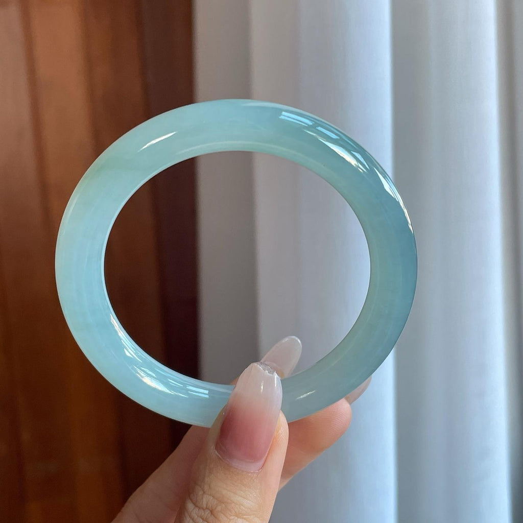 糯冰蓝晴底翡翠圆条手镯（57.3mm）（yc266495）