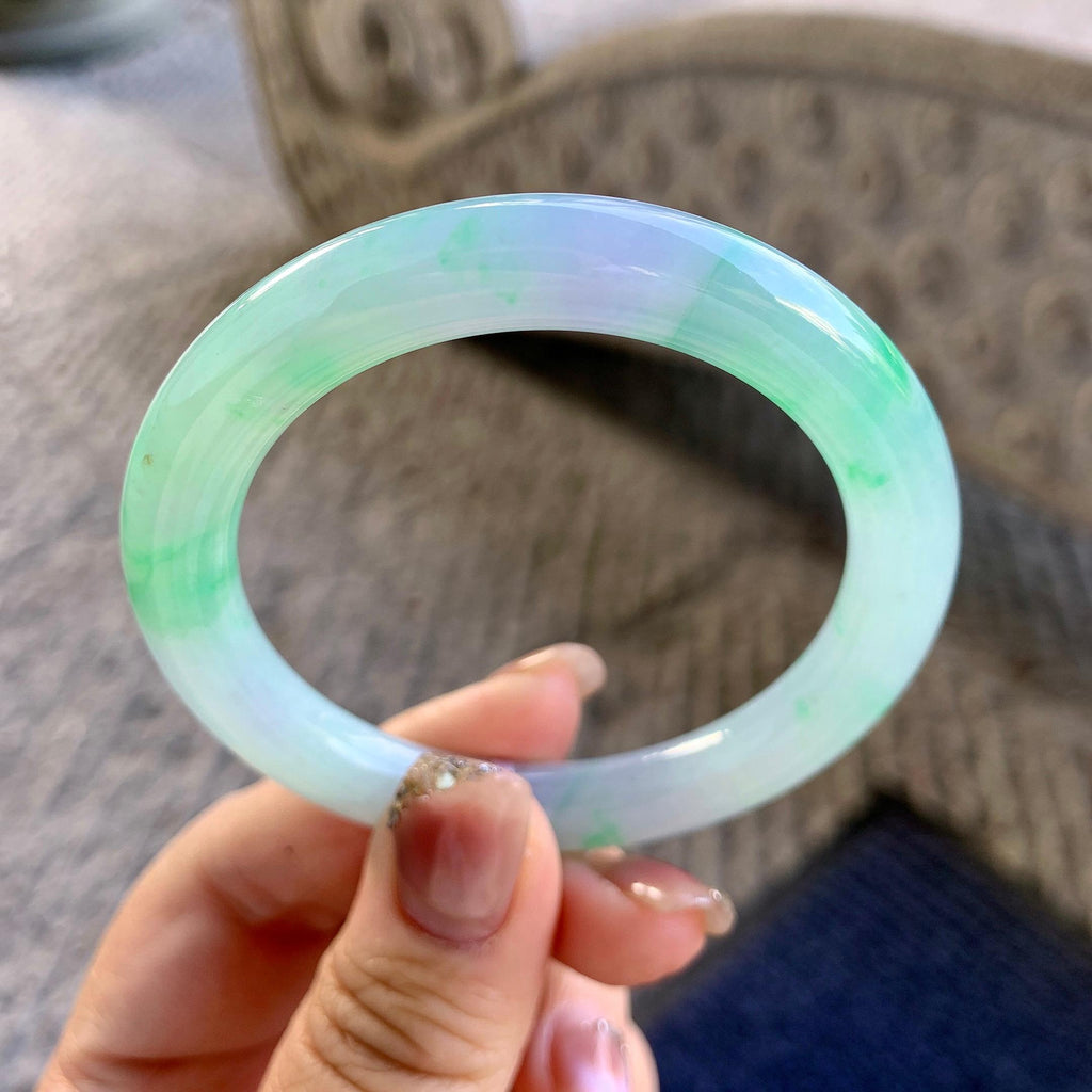 糯冰种春彩圆条手镯（50.7mm）（yc290976）