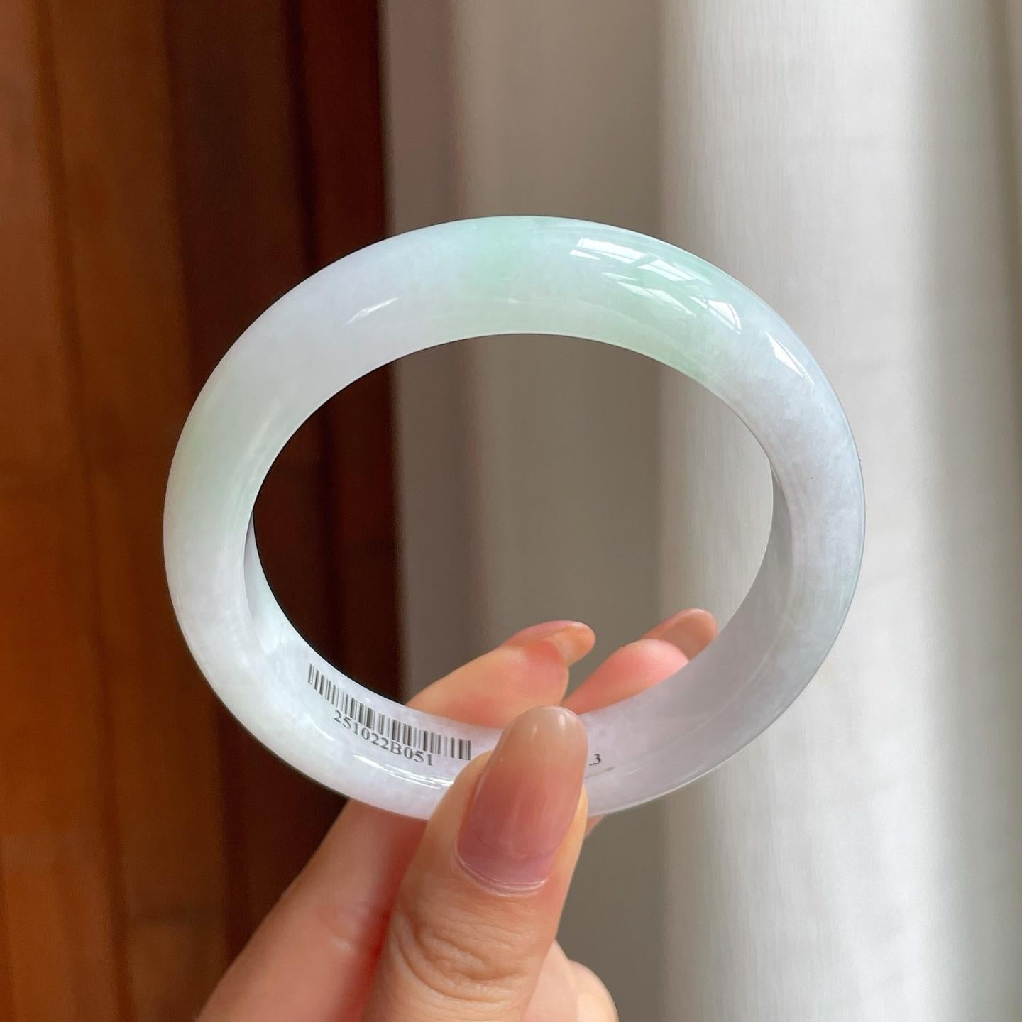 糯冰带色翡翠平安镯（56.7mm)（yc365767）