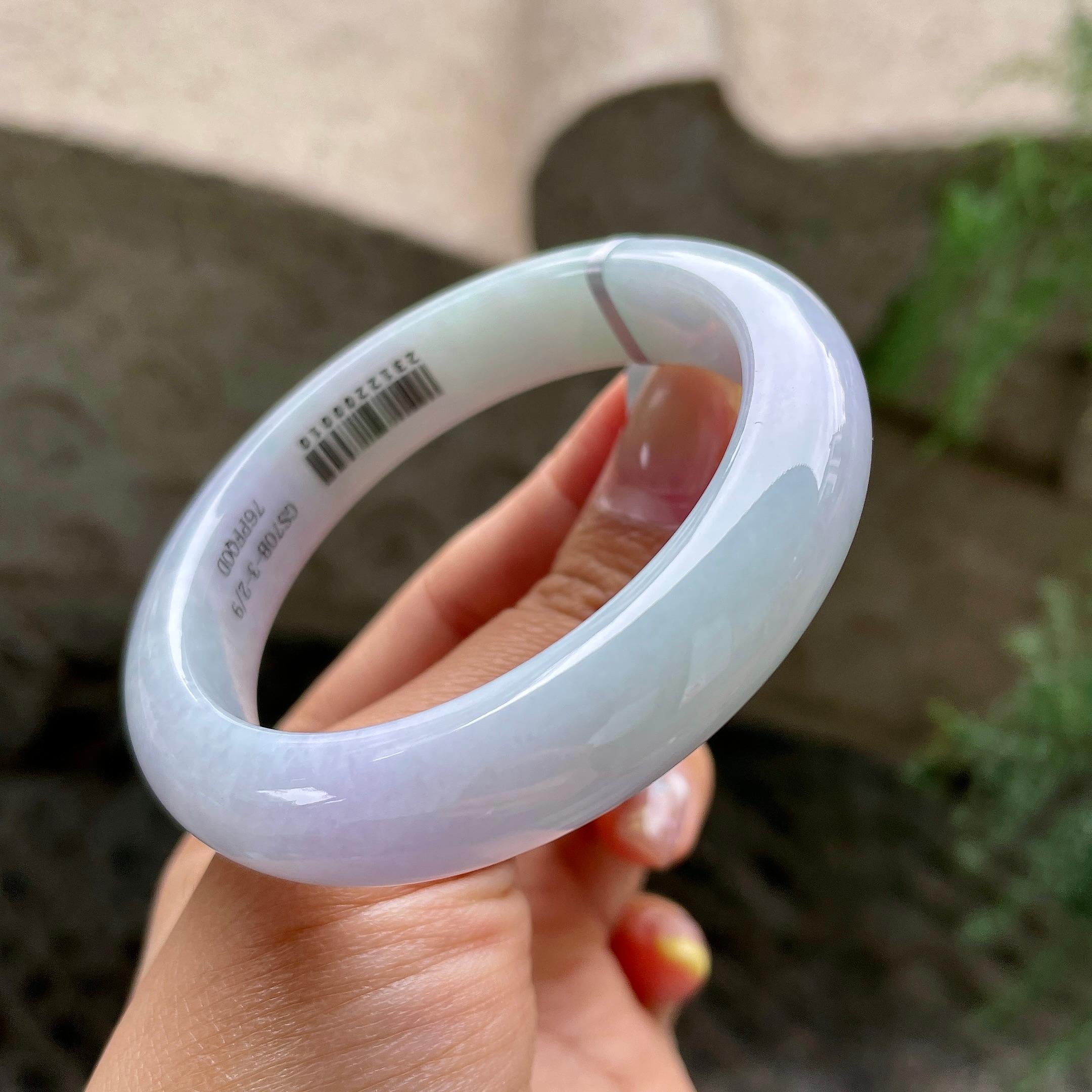 小圈口     细糯种春彩正圈平安镯52.1圈             天然缅甸A货翡翠（yc392741）