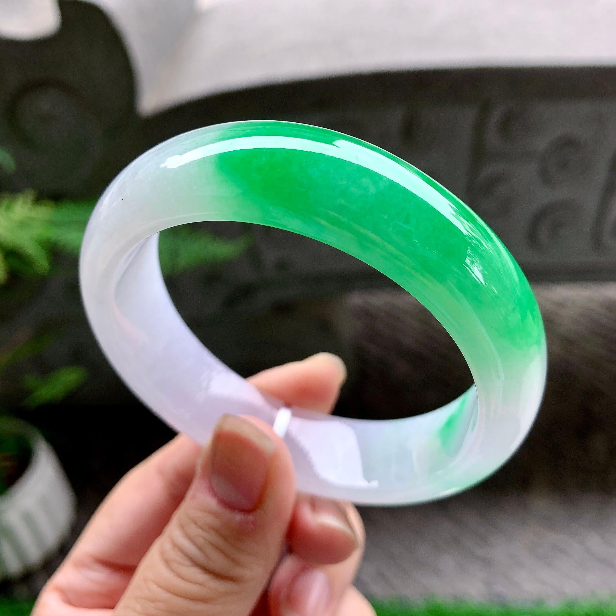 糯冰种飘阳绿宽版轮胎手镯（58.7mm）（yc253724）