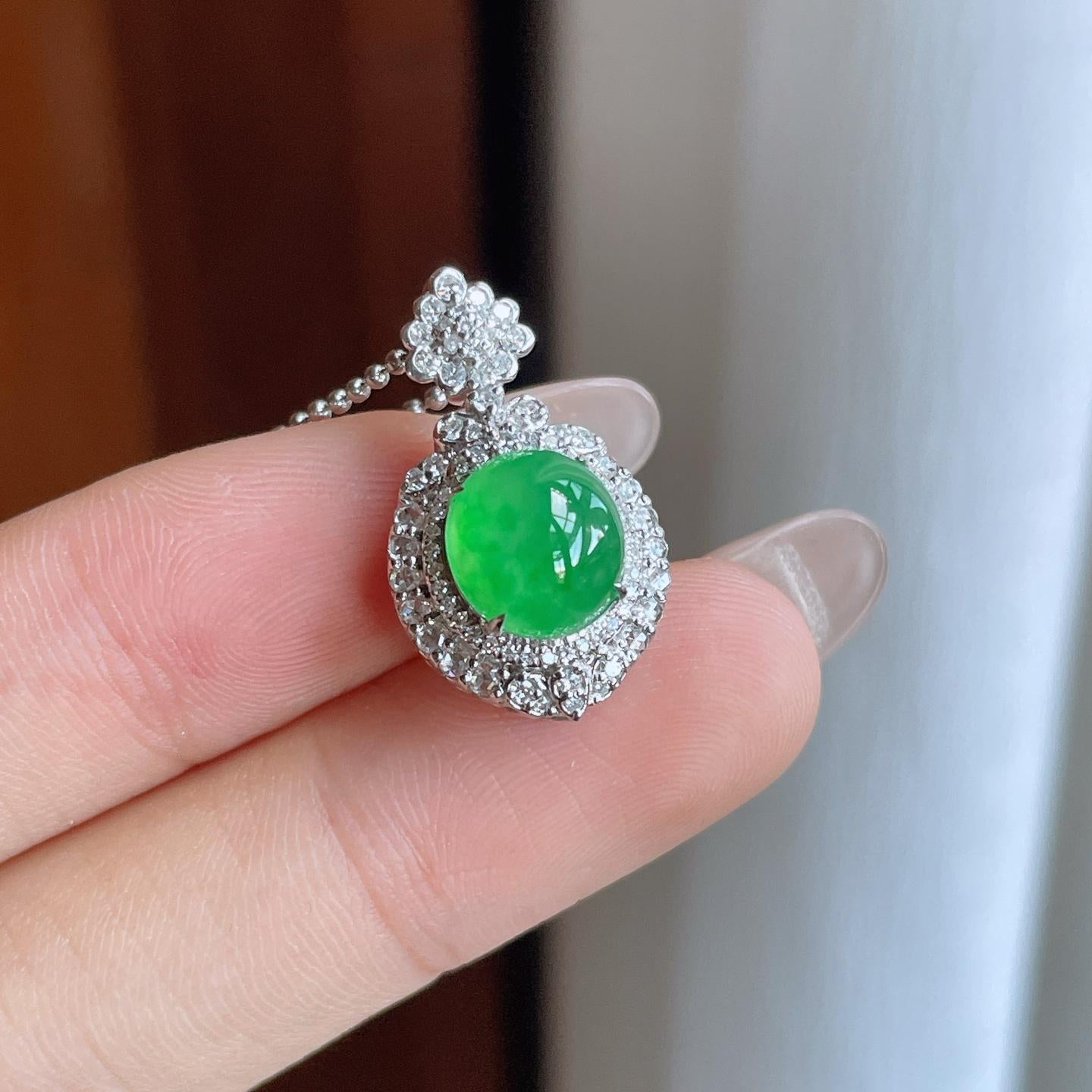 18k金镶冰种满绿翡翠蛋面（yc241864）