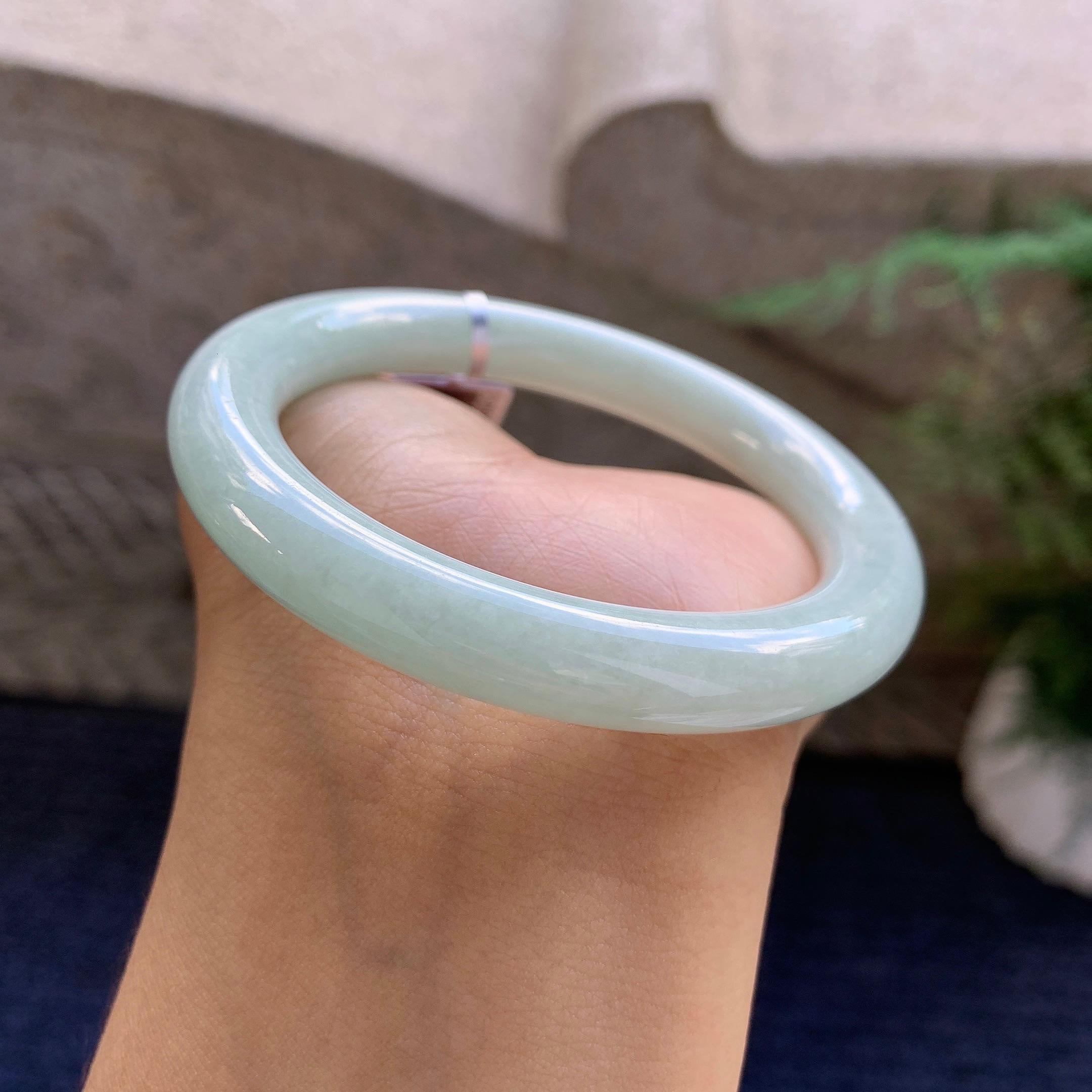 糯种淡晴底圆条手镯（54mm）（yc223237）