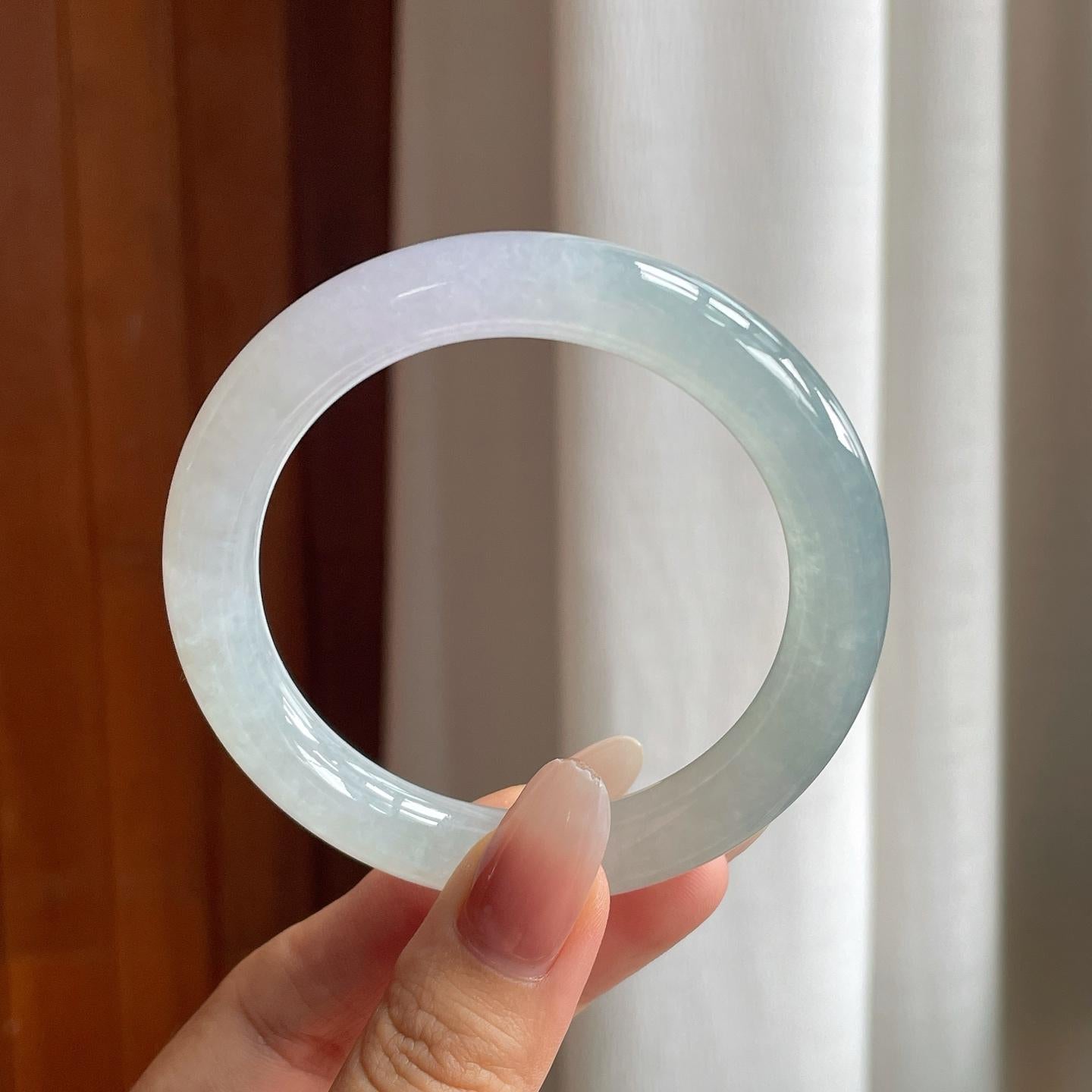 冰种淡春底翡翠圆条手镯（56.3mm）（yc263533）