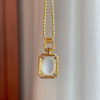 18k金钻镶冰种无色翡翠蛋面（yc255696）