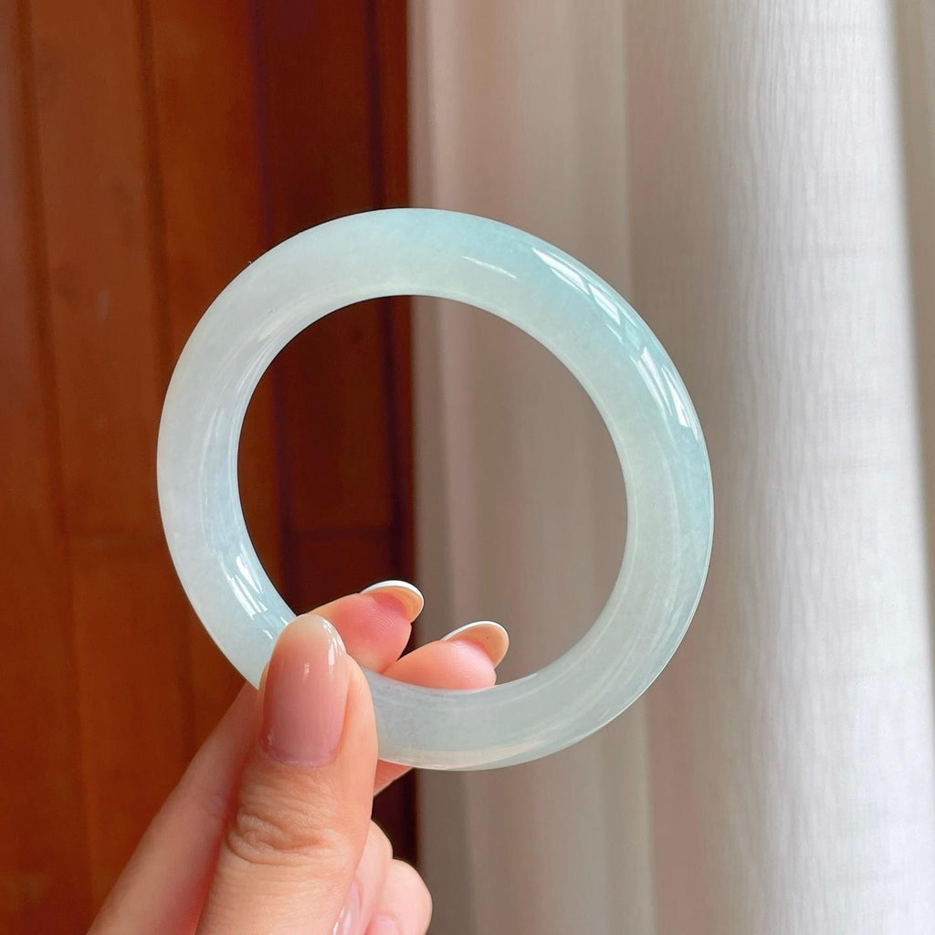 冰种晴底翡翠圆条手镯（54mm)（yc373508）