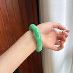 糯冰果绿翡翠圆条手镯 56圈天然缅甸A货翡翠（yc439727）