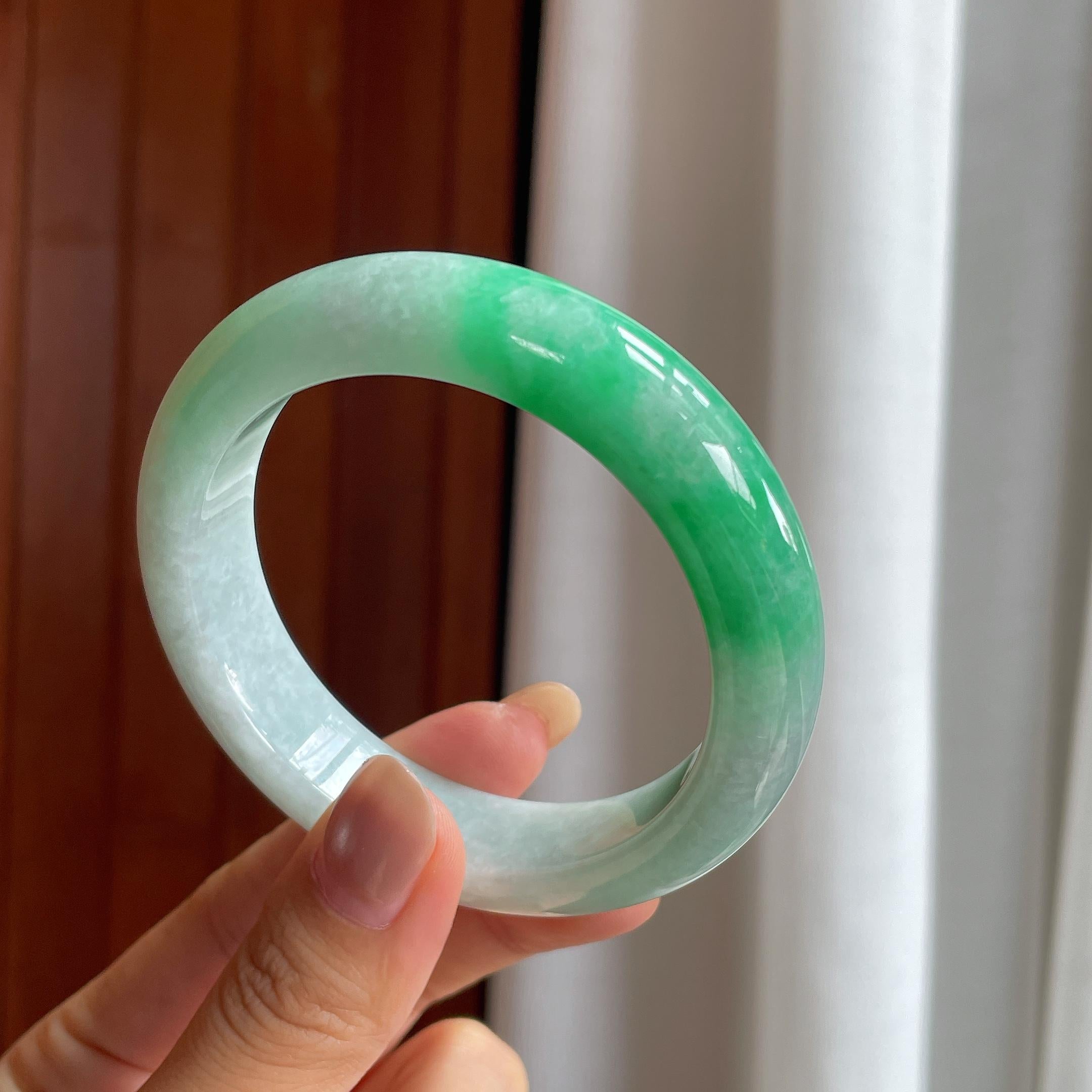 糯冰带色翡翠平安镯(56mm)（yc424292）
