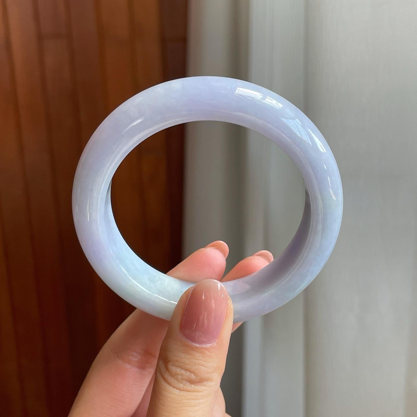 糯冰淡春底翡翠平安镯（54.2mm)（yc323207）