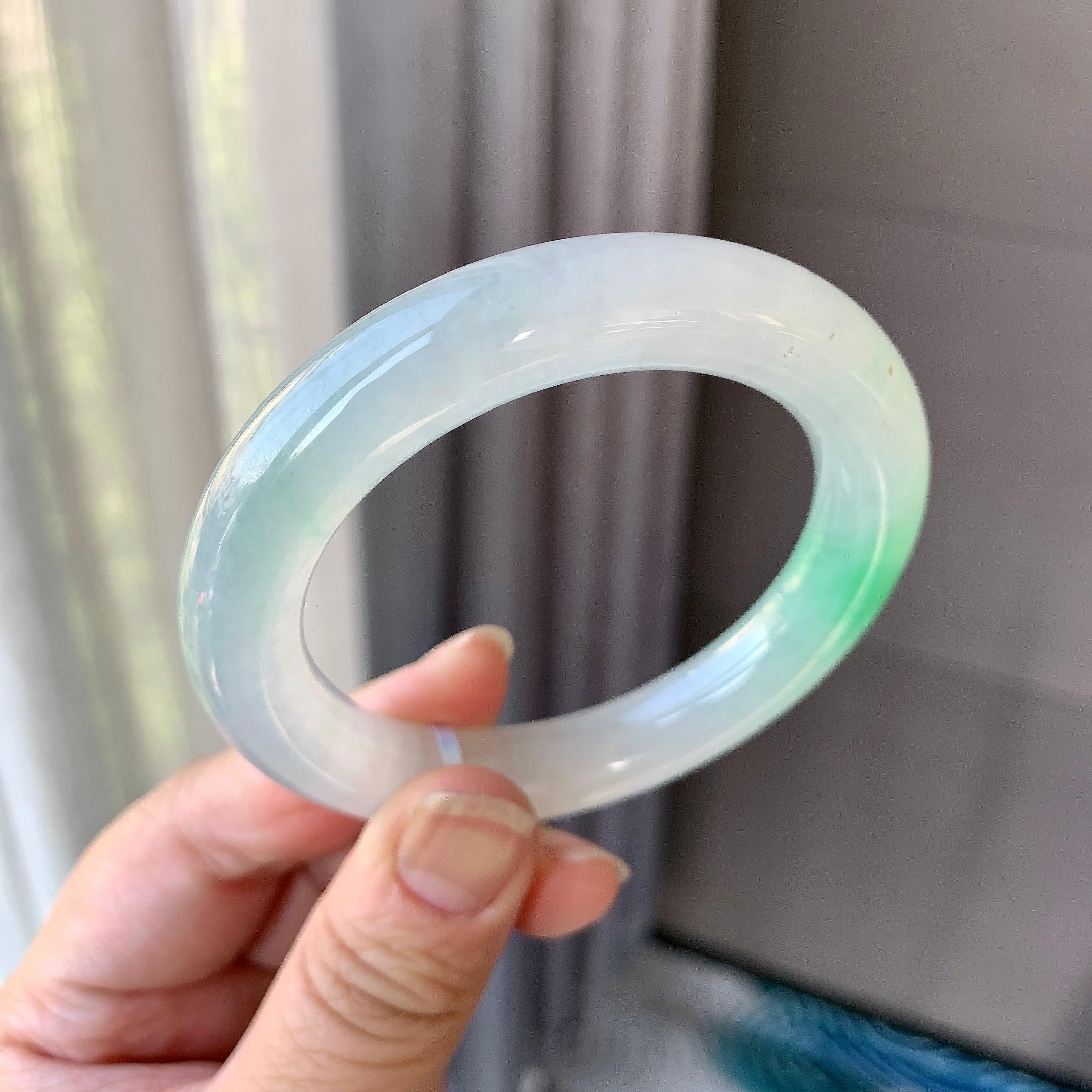 冰种飘绿圆条手镯（53.8mm）（yc268948）