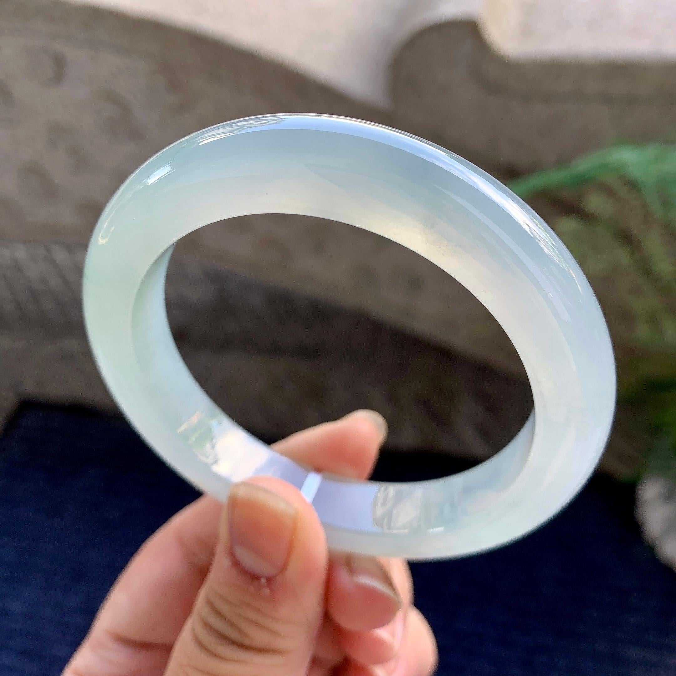 糯冰种淡晴底平安镯（59.8mm）（yc223267）