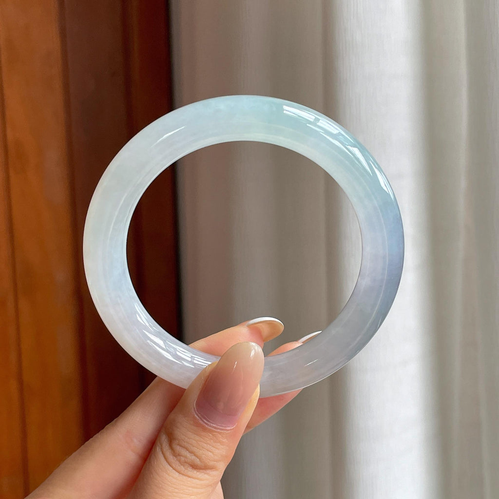 冰种淡底色翡翠圆条手镯（55.8mm)（yc406763）