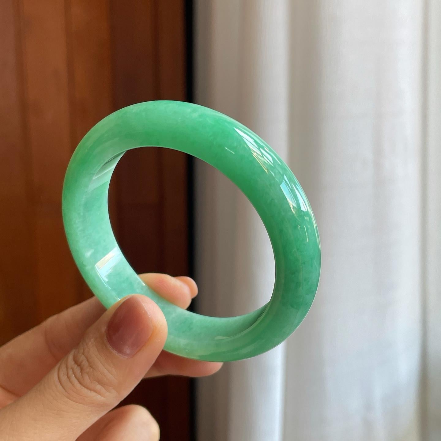糯冰果绿翡翠平安镯（53.7mm）（yc278726）