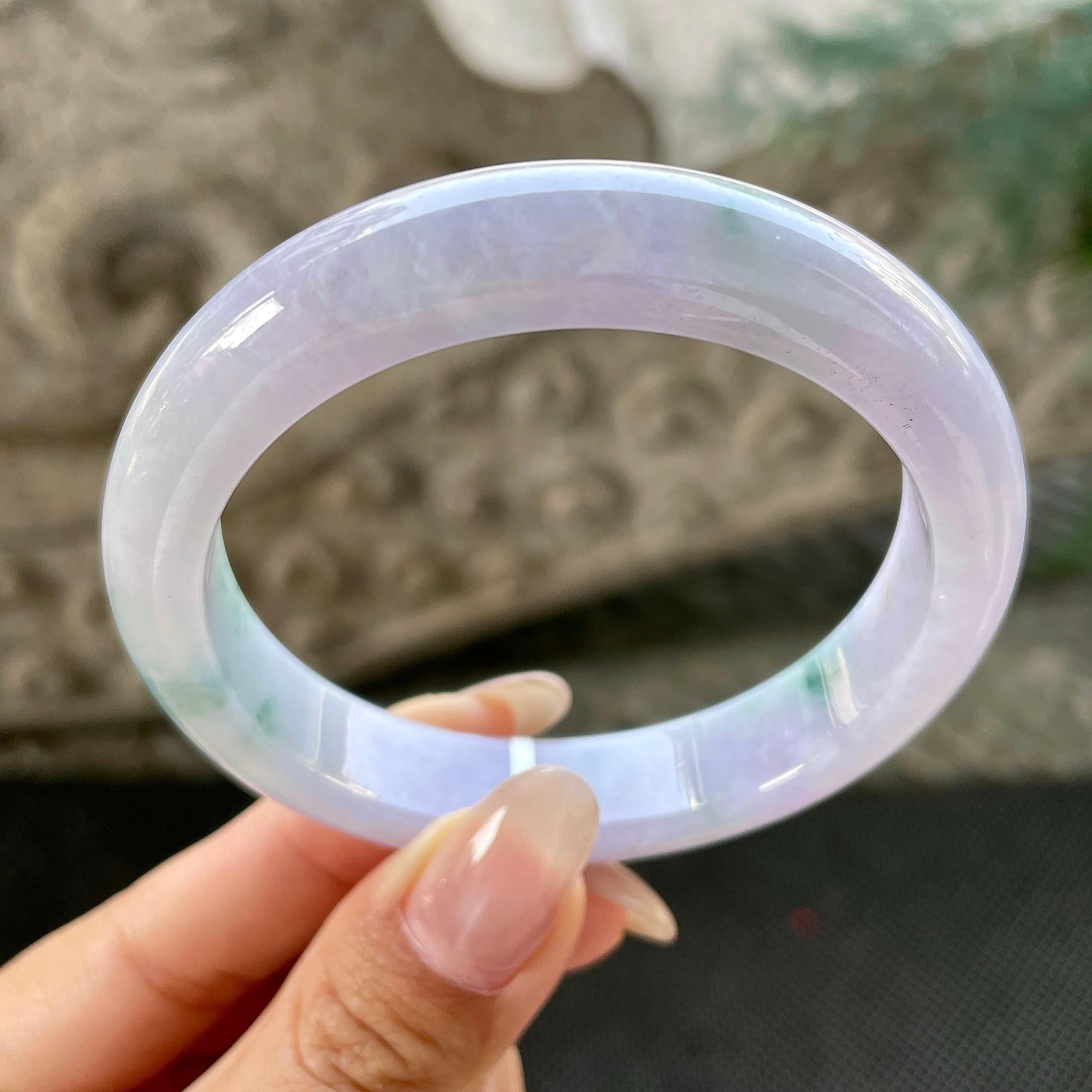 大圈口   糯种淡紫罗兰飘蓝花正圈平安镯58.2圈   天然缅甸A货翡翠（yc348222）