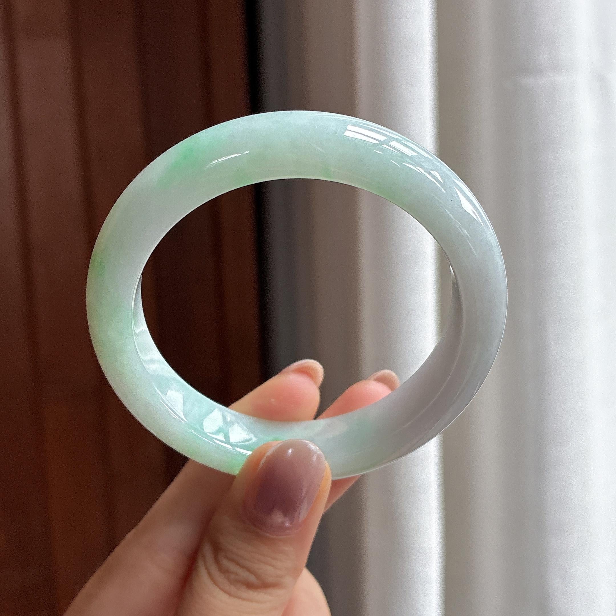 细糯种飘绿花正圈平安镯 52圈 天然缅甸A货翡翠（yc502398）