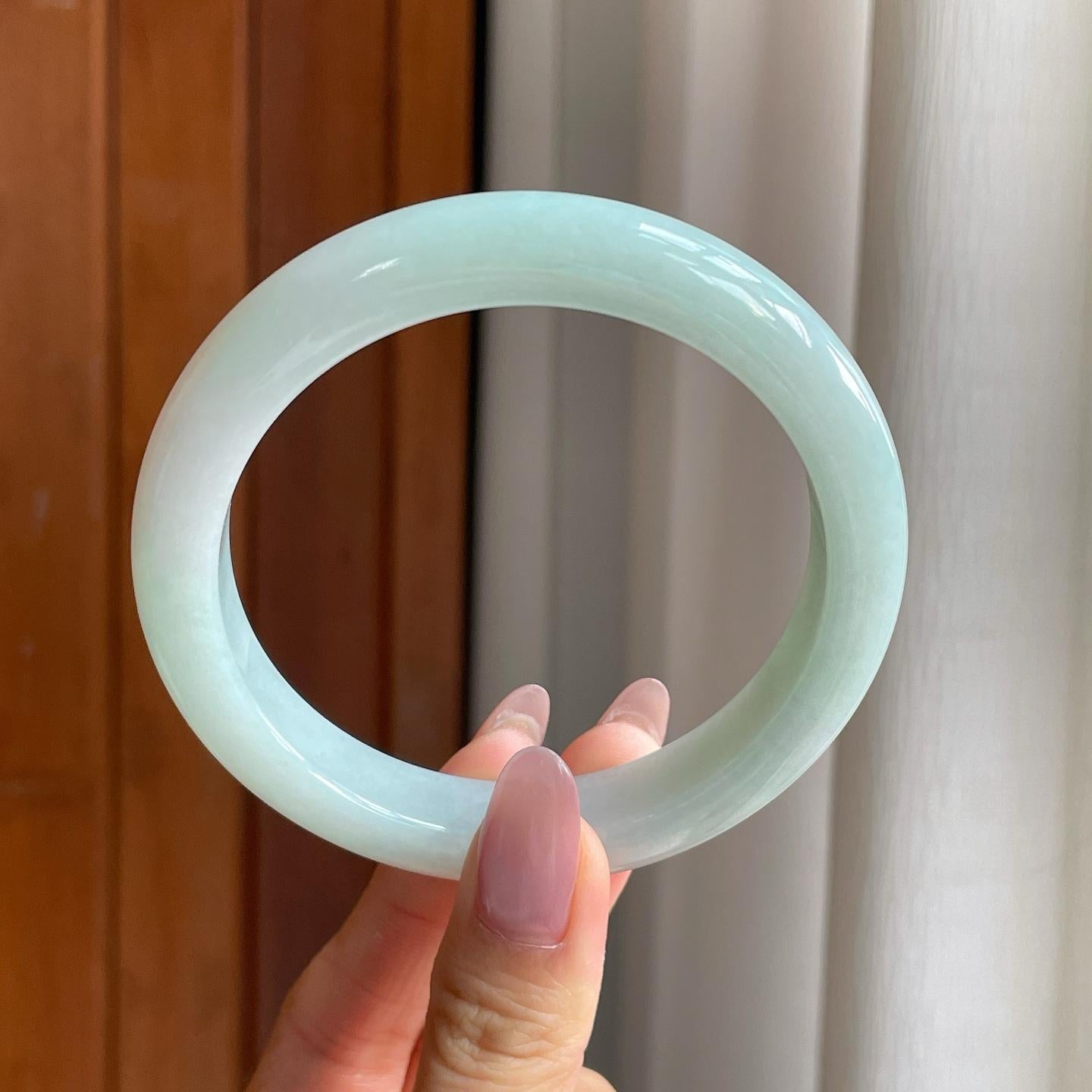 细糯冰晴底翡翠平安镯（62.8mm）（yc286500）