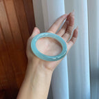 糯冰蓝晴底翡翠圆条手镯（57.3mm）（yc266495）