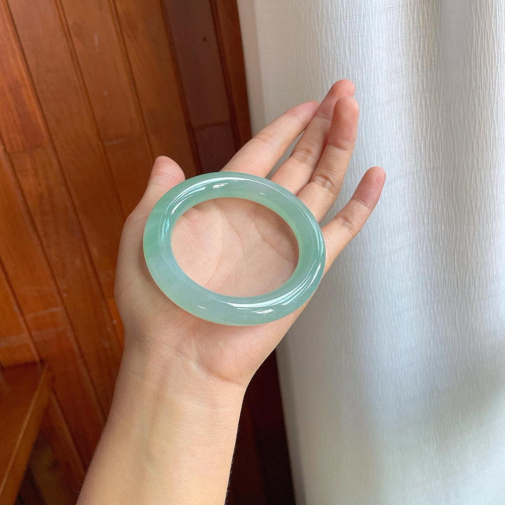 冰种晴绿底翡翠圆条（56mm）（yc247174）