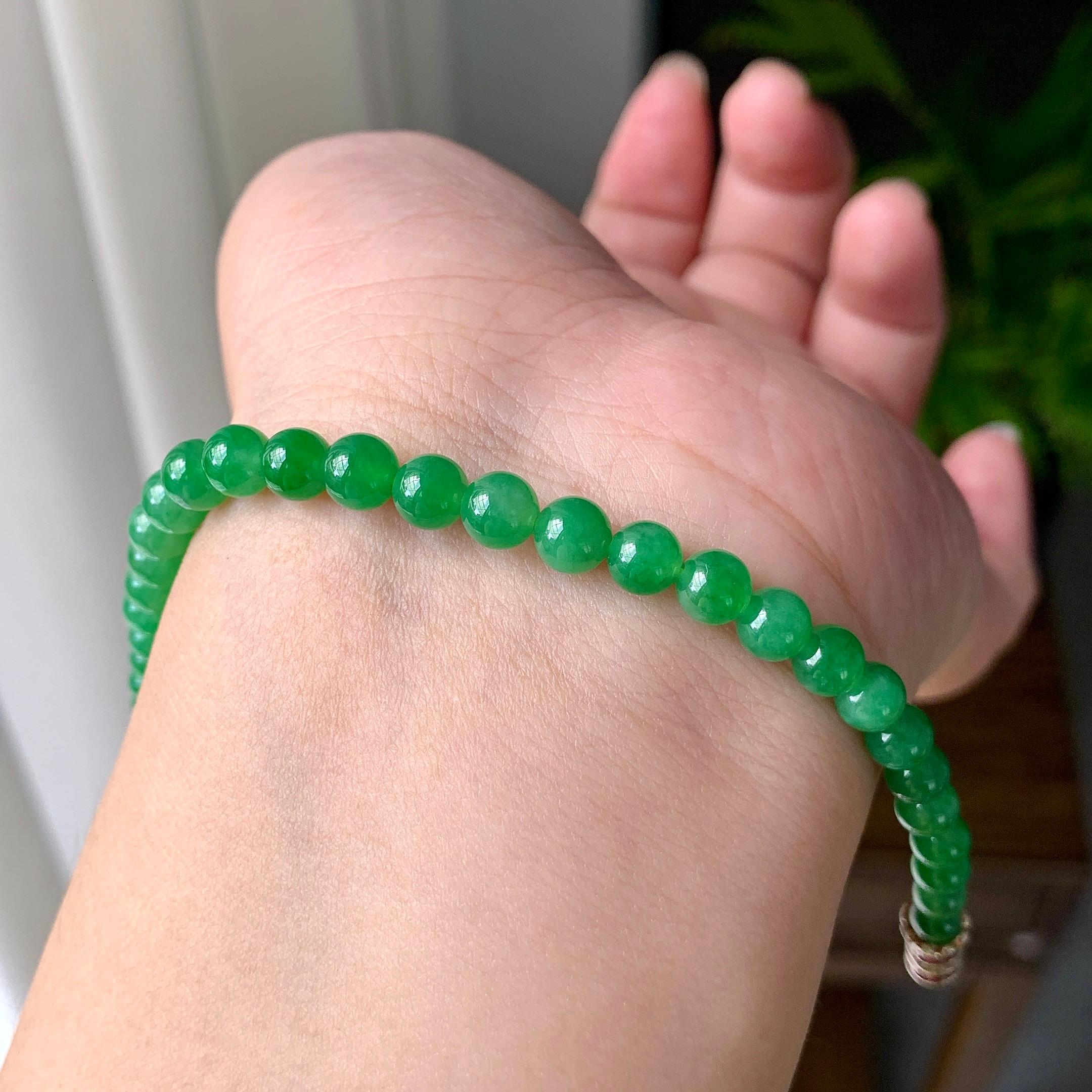 糯冰种满绿小米珠手链（yc221408）