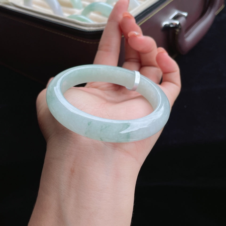 冰种飘花翡翠手镯（57.7mm）（yc016519）