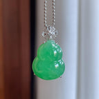 18k金镶糯冰满绿翡翠葫芦（yc241863）