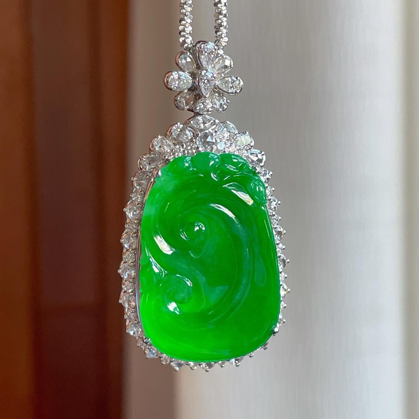 18k金镶冰种阳绿翡翠如意（yc381730）