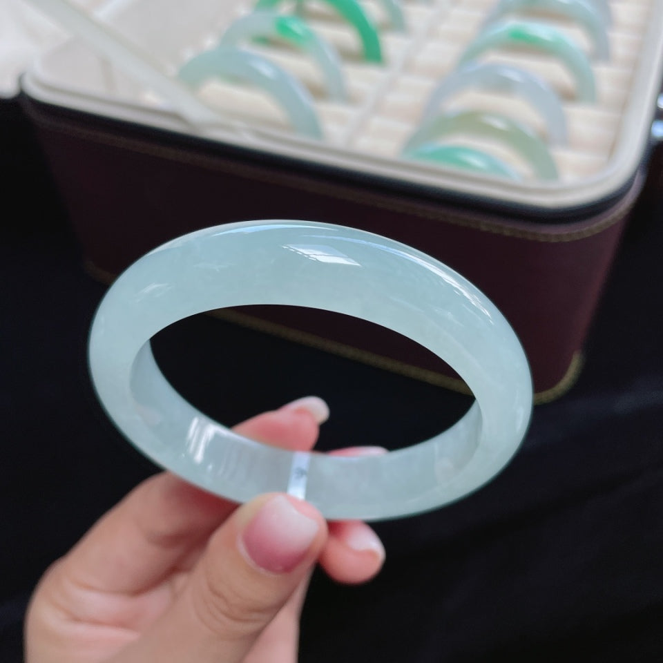 冰种蓝晴底正圈翡翠手镯（57.8mm）