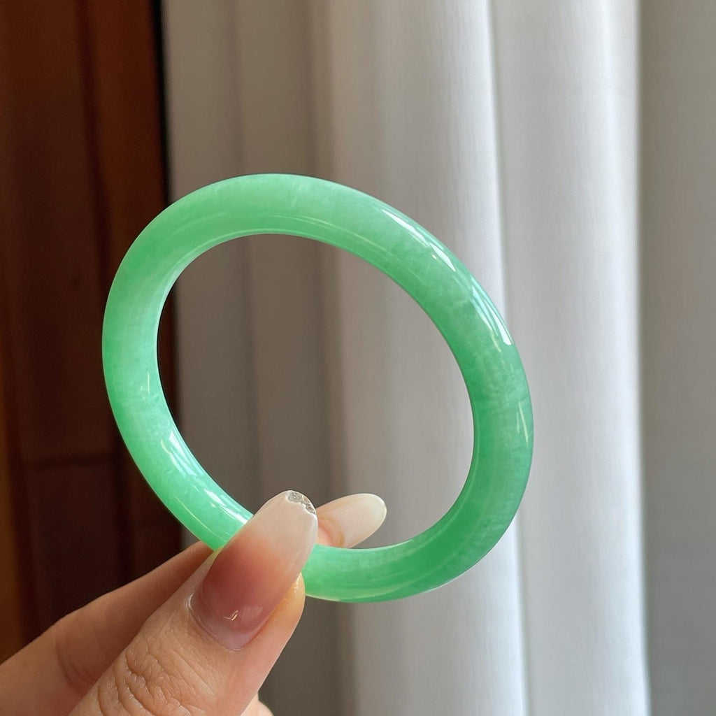糯冰果绿翡翠圆条手镯（50.5mm）（yc274566）