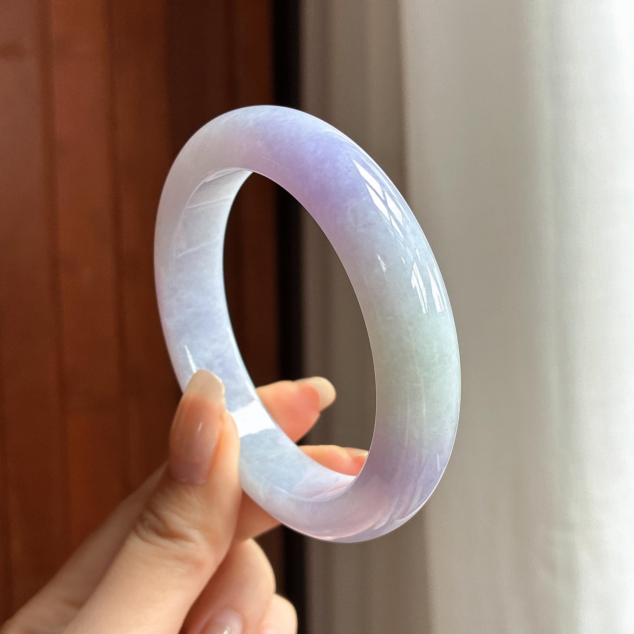 大圈口 细糯种春带彩正圈平安镯 58圈 天然缅甸A货翡翠（yc460609）