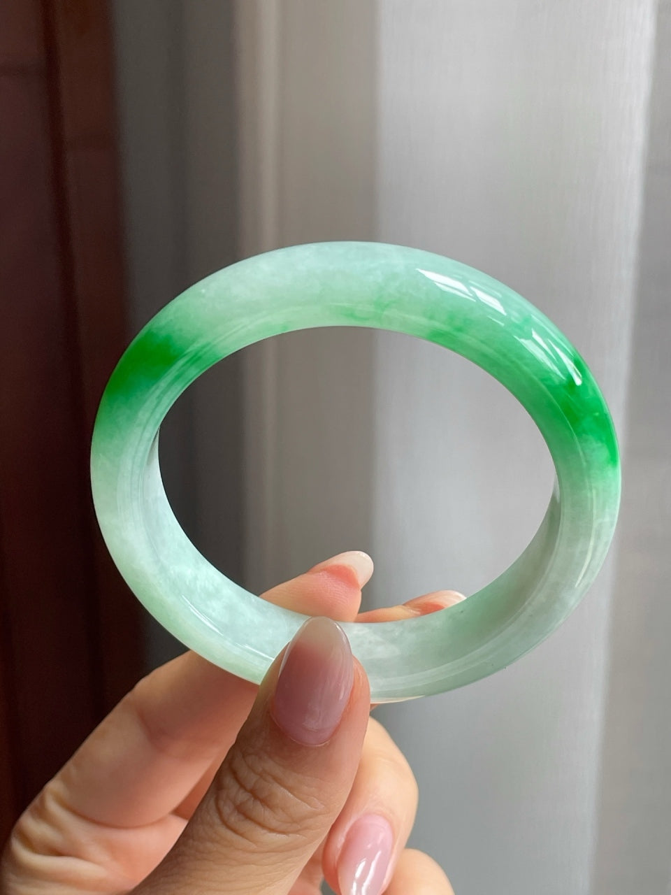糯冰种带辣色平安镯（53mm）
