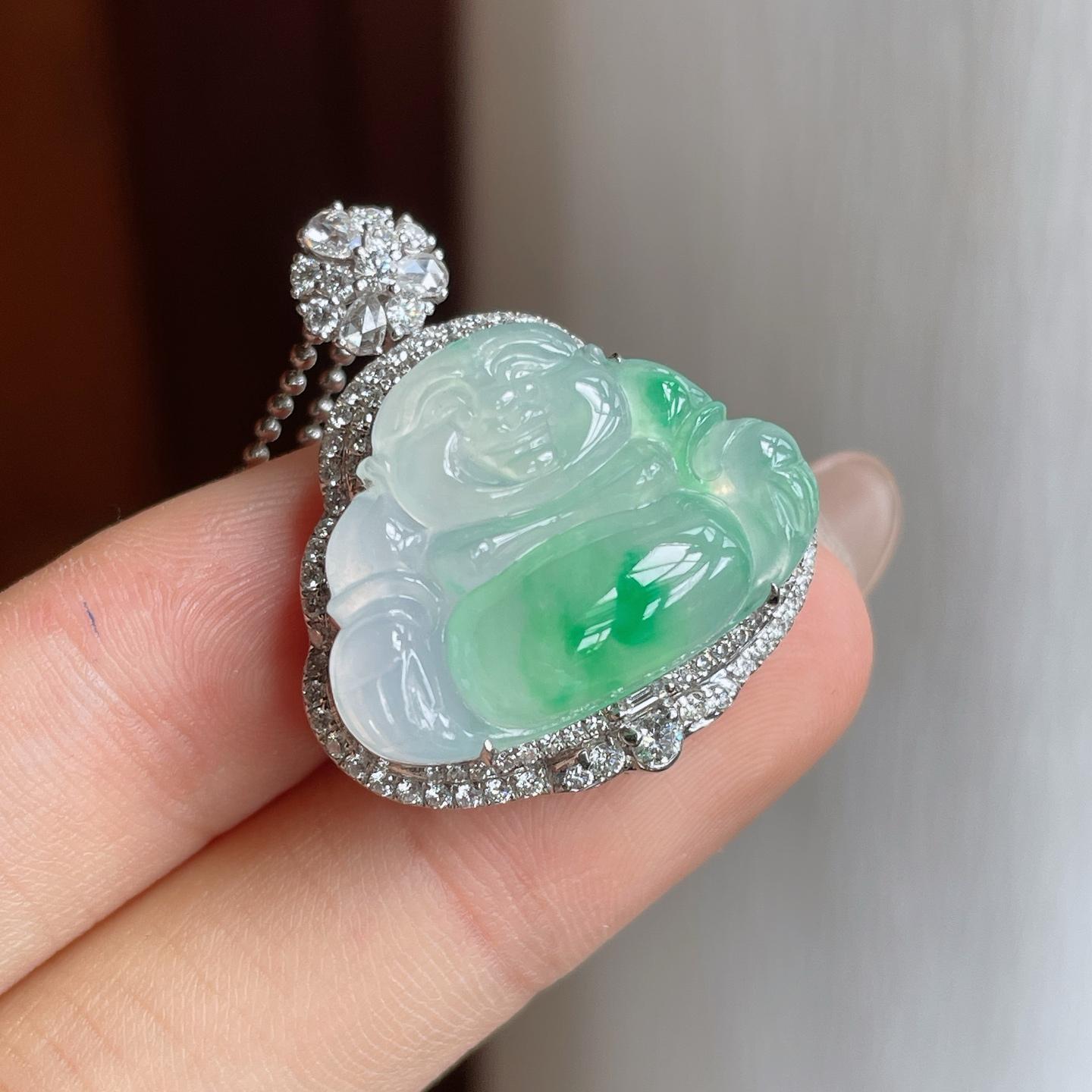 18k金镶冰种飘绿花翡翠佛公（yc247161）