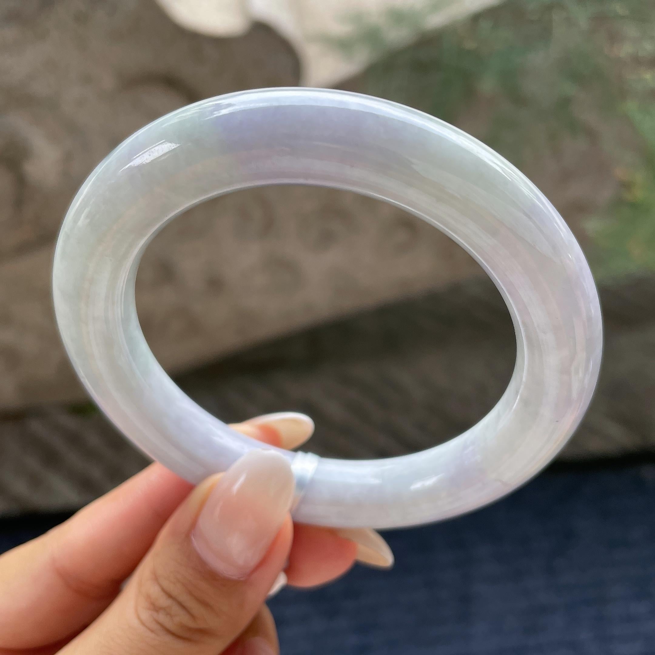 糯种淡春彩圆条手镯56.5圈       天然缅甸A货翡翠（yc421285）