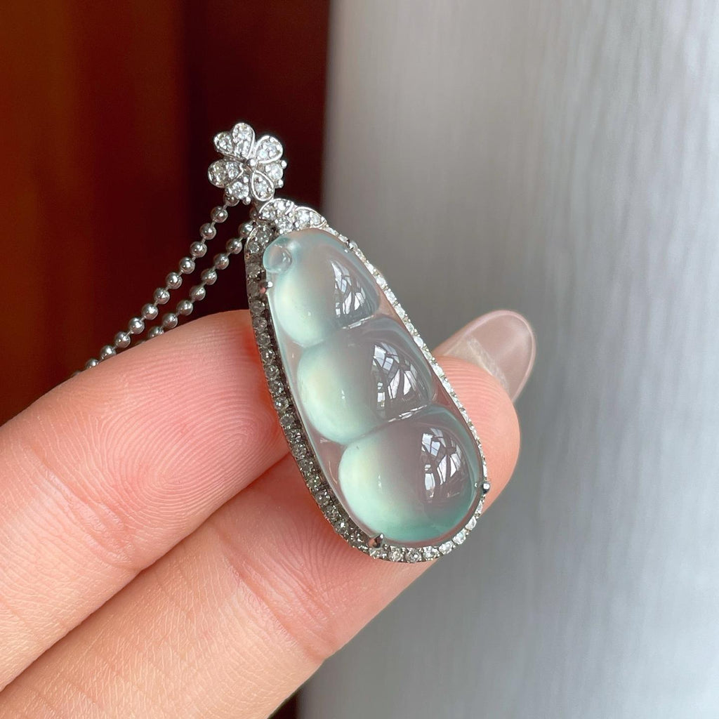 18k金镶冰种蓝晴底翡翠豆子（yc244882）