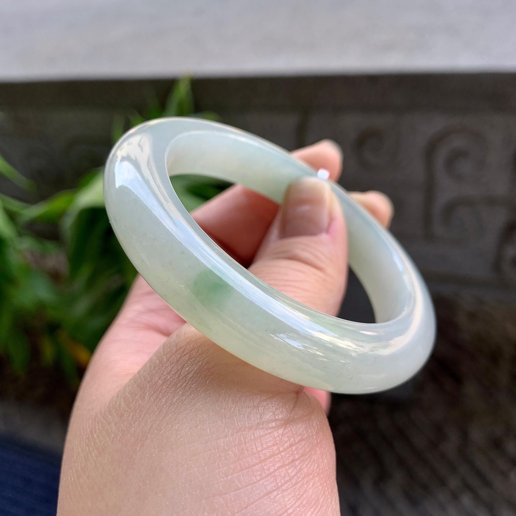 细糯种飘绿花正圈平安镯53.5圈口 天然缅甸A货翡翠（yc334203）