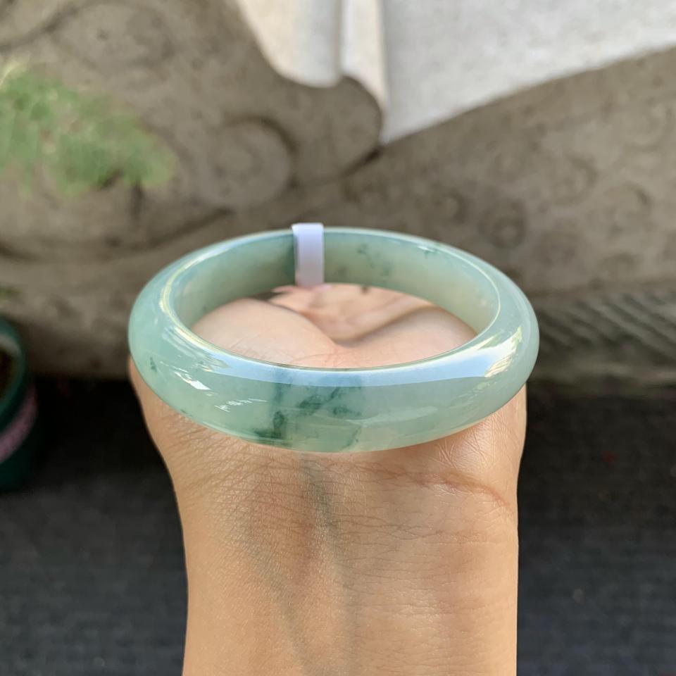 糯冰飘花翡翠平安镯（55.5mm）（yc028426）