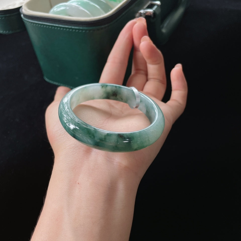 细糯冰飘蓝花正圈翡翠手镯（54mm）（yc019905）