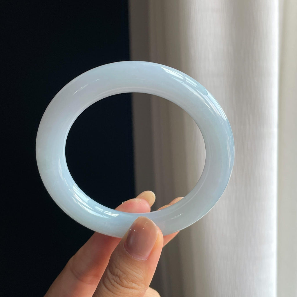 细糯冰淡春底翡翠圆条手镯（57mm）（yc413682）