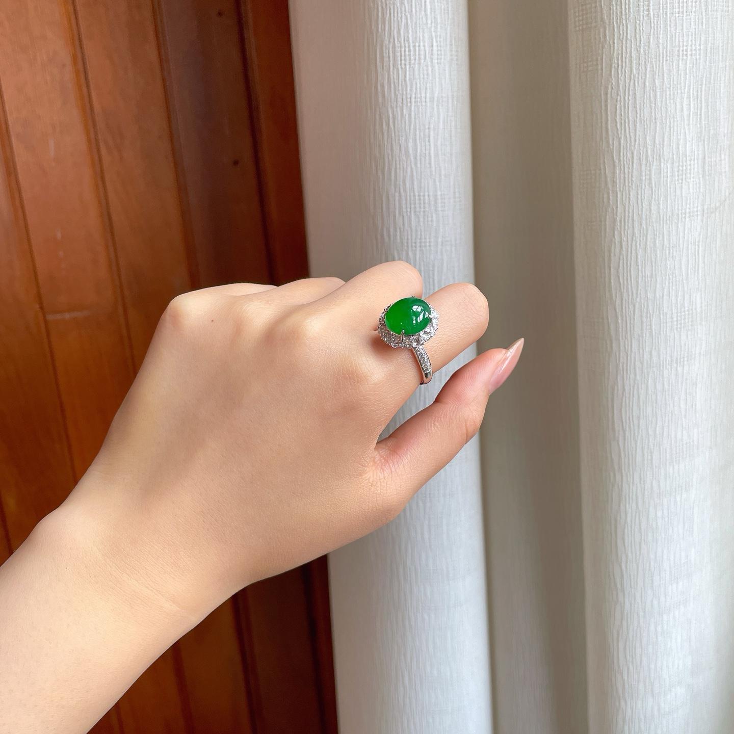 18k金钻镶冰种满绿翡翠戒指（yc350496）