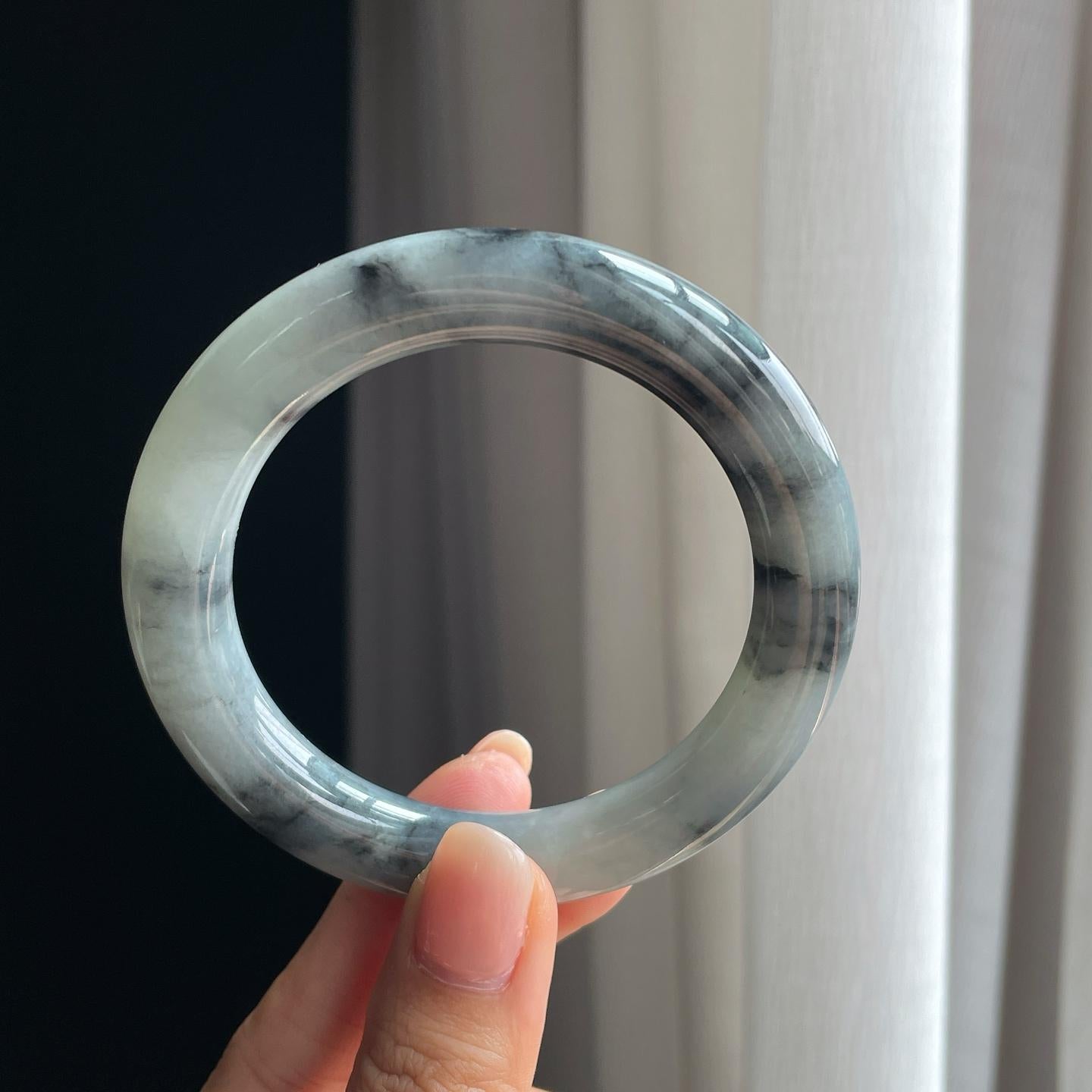 糯冰乌鸡翡翠圆条手镯（56.5mm）（yc403469）