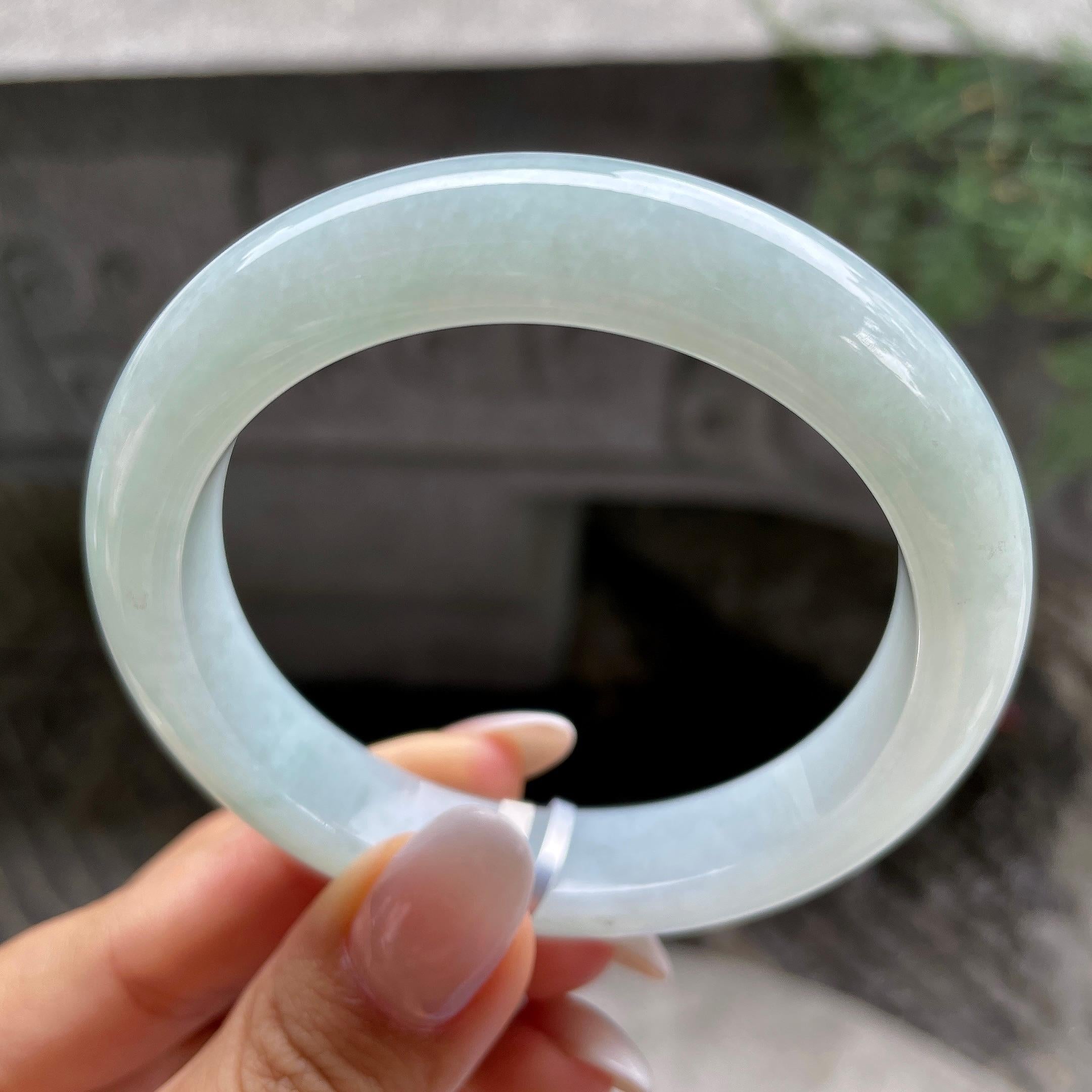 细糯种淡晴底正圈平安镯56.3圈          天然缅甸A货翡翠（yc407876）