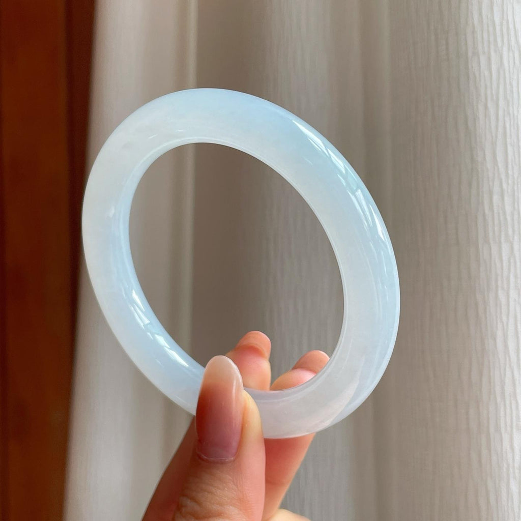 冰种白月光翡翠圆条手镯（53.6mm)（yc348910）