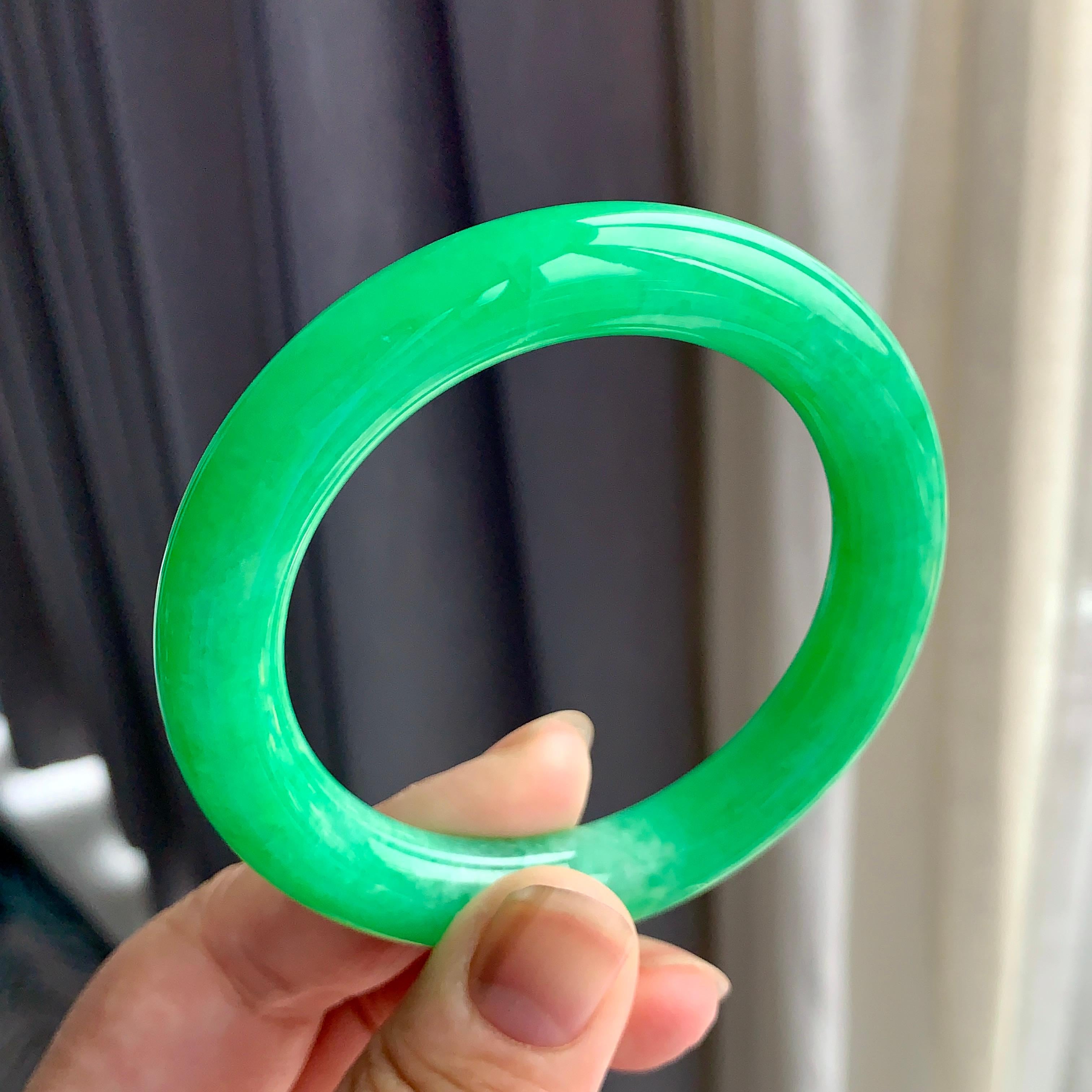 细糯种满阳绿圆条手镯（53.8mm）（yc195911）