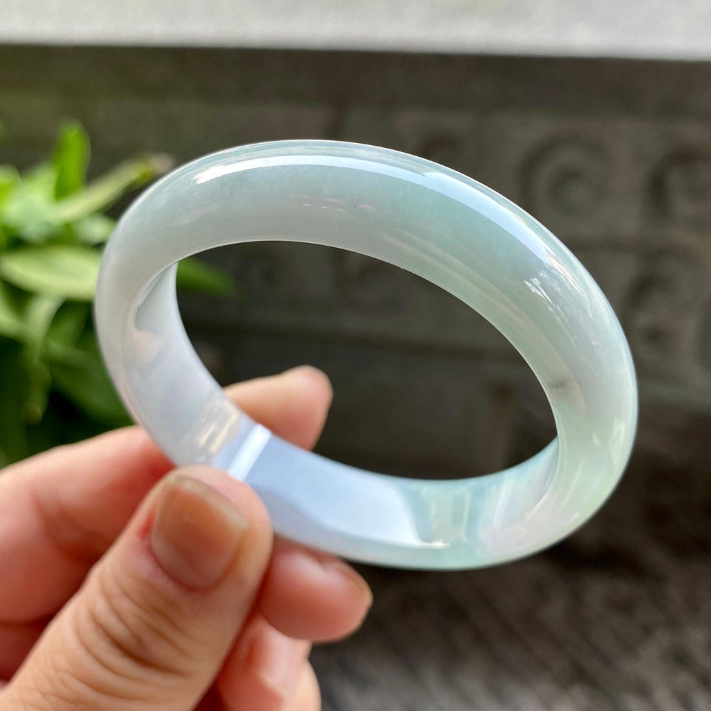 小圈口 细糯种淡晴底贵妃手镯50.6圈口 天然缅甸A货翡翠（yc313323）